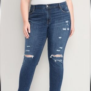 OLD NAVY MID RISE BOYFRIEND JEANS PLUS SIZE 30 GUC